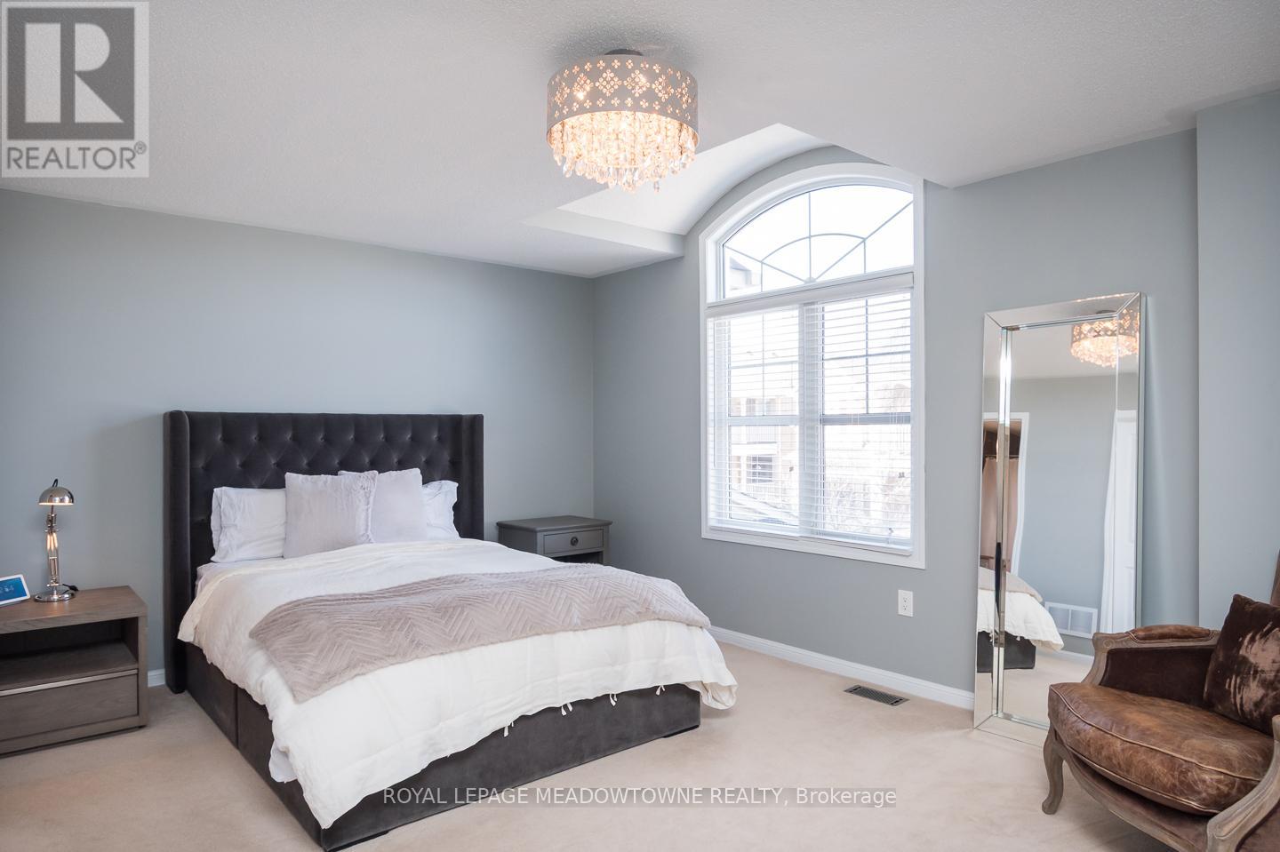 352 Peregrine Way, Milton, Ontario  L9T 7N9 - Photo 24 - W12983332