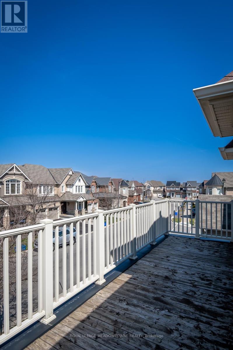 352 Peregrine Way, Milton, Ontario  L9T 7N9 - Photo 39 - W12983332