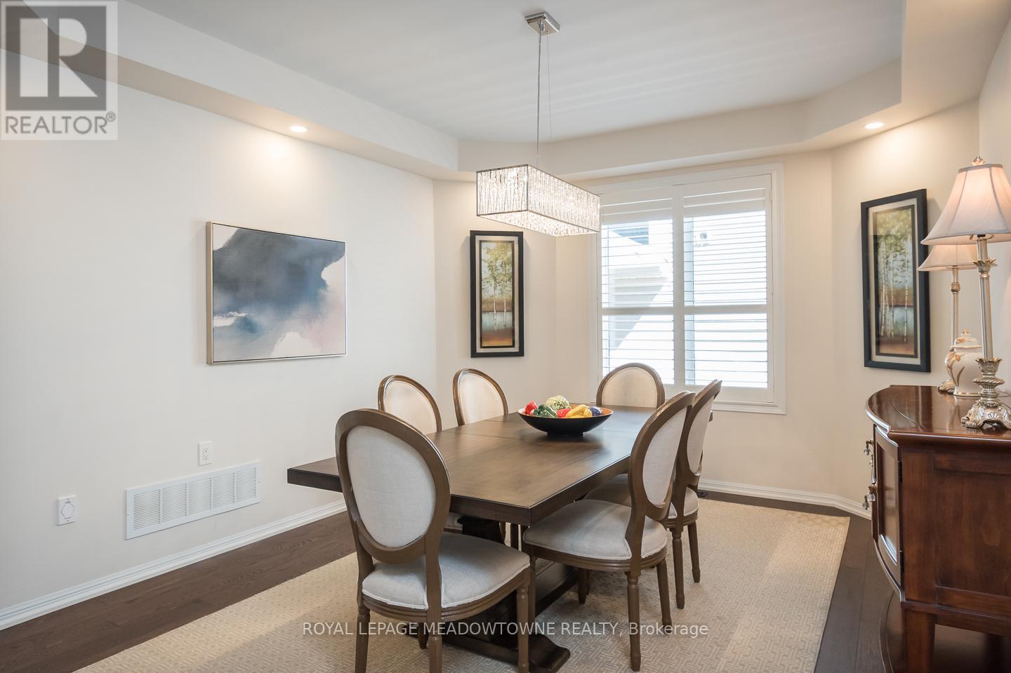 352 Peregrine Way, Milton, Ontario  L9T 7N9 - Photo 6 - W12983332