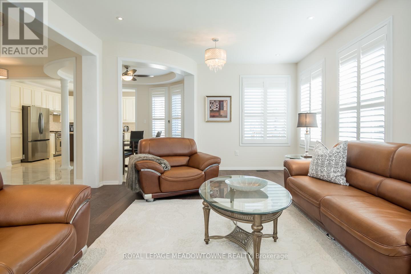 352 Peregrine Way, Milton, Ontario  L9T 7N9 - Photo 9 - W12983332