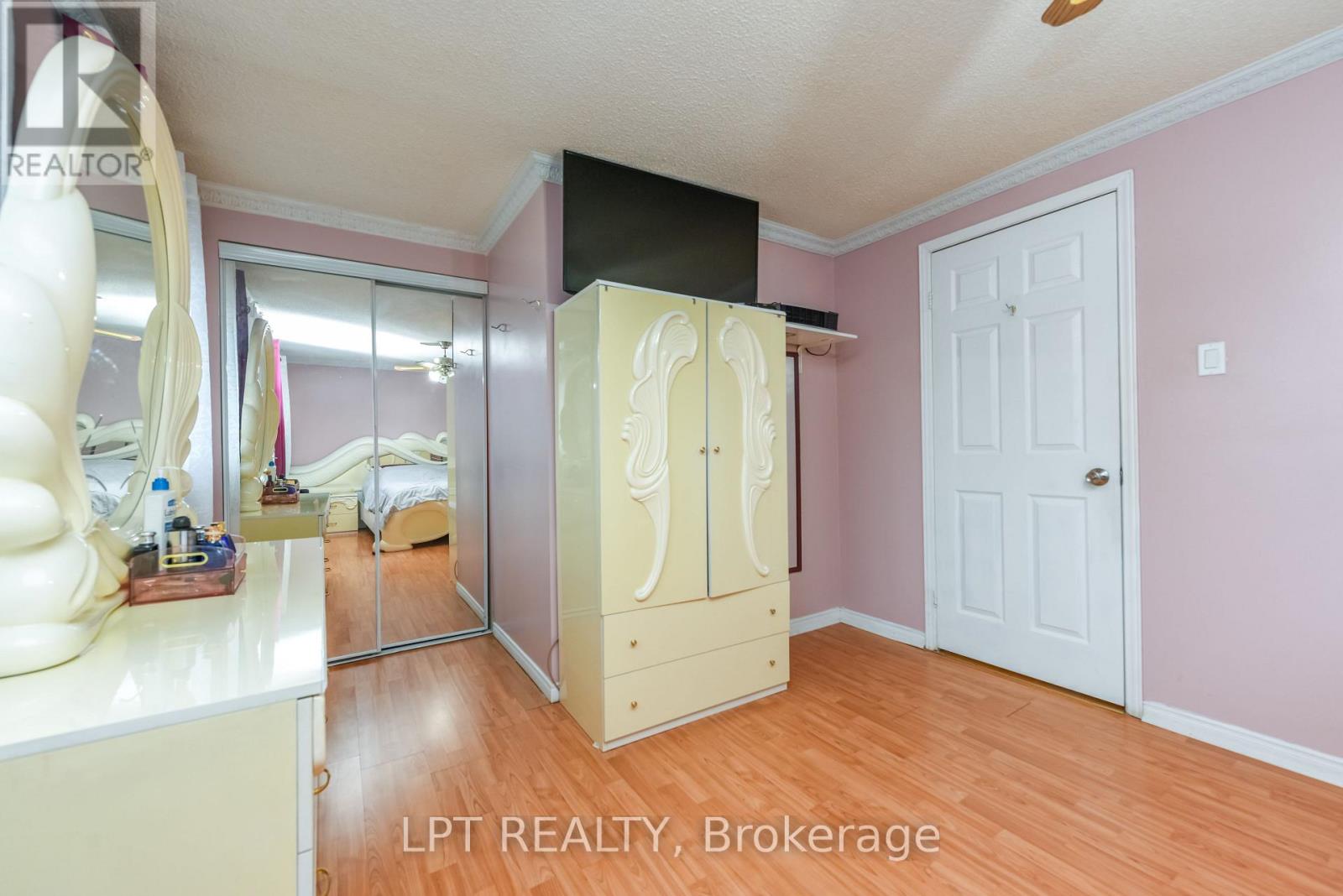 67 Kay Drive, Toronto, Ontario  M9V 4X8 - Photo 30 - W12983412