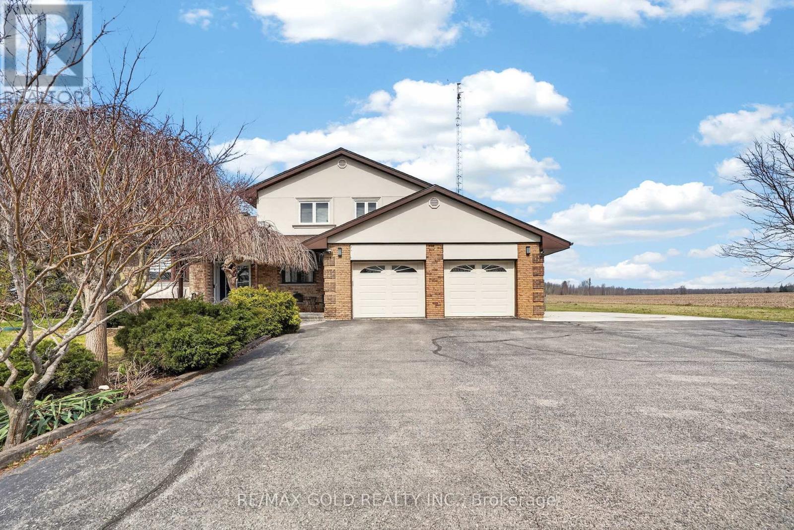 752 Old School Road, Caledon, Ontario  L7C 0V6 - Photo 3 - W12983420