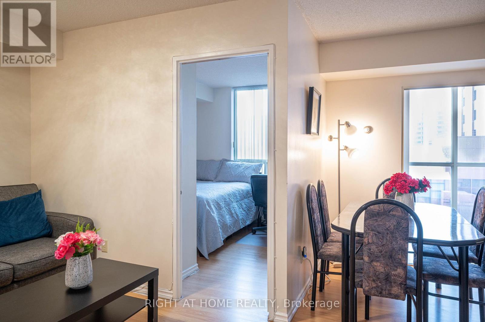 508 - 265 Enfield Place, Mississauga, Ontario  L5B 3Y7 - Photo 14 - W12983436