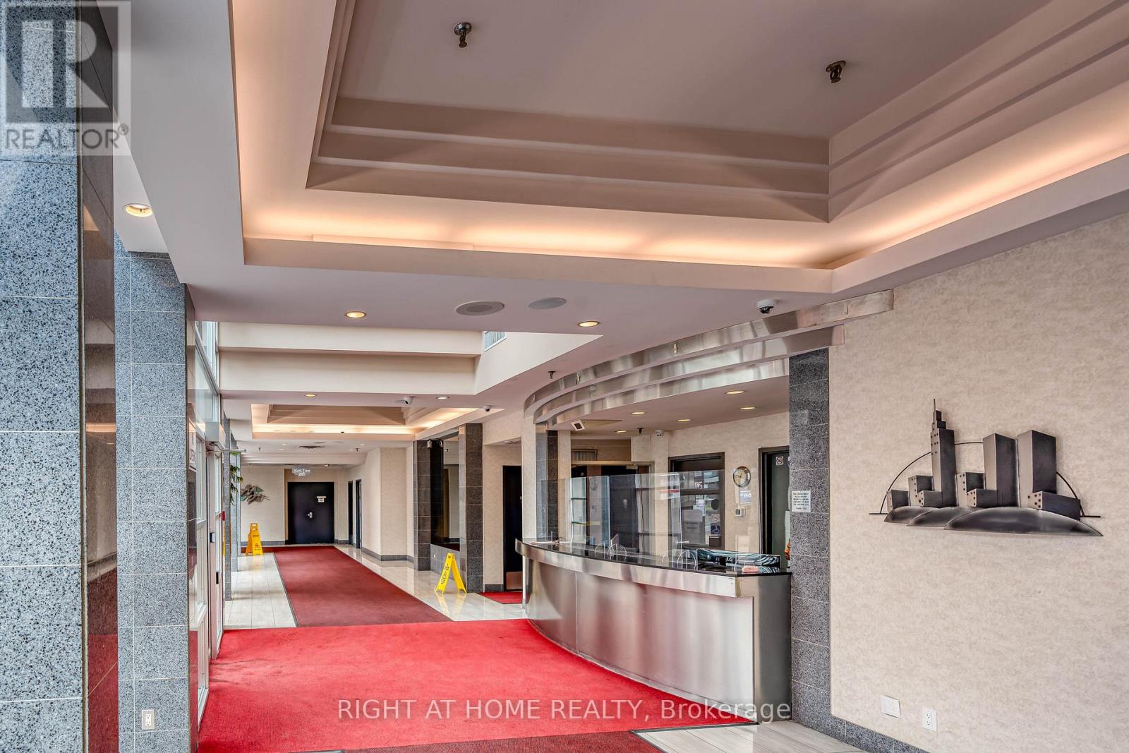 508 - 265 Enfield Place, Mississauga, Ontario  L5B 3Y7 - Photo 4 - W12983436