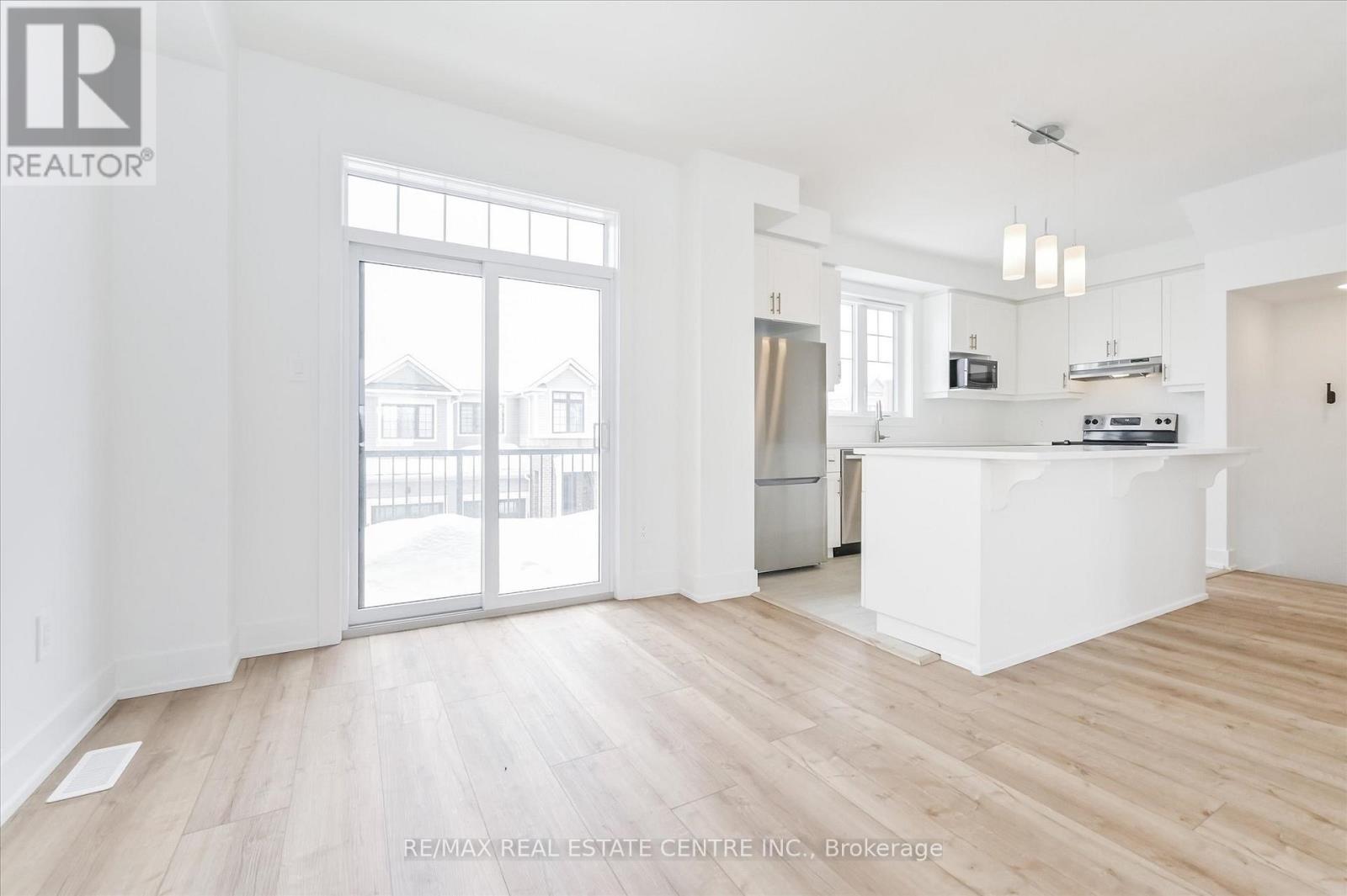 3 - 690 Broadway Avenue, Orangeville, Ontario  L9W 5C8 - Photo 14 - W12983458