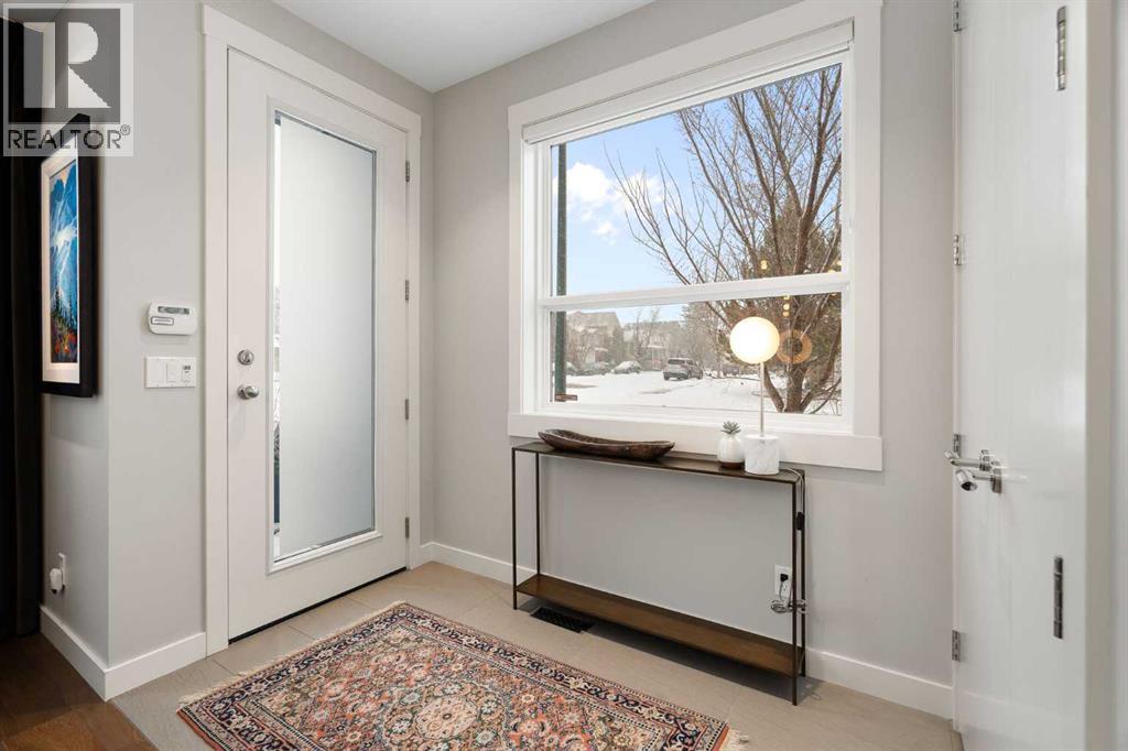 2201 Bowness Road Nw, Calgary, Alberta  T2N 3L4 - Photo 3 - A2300474