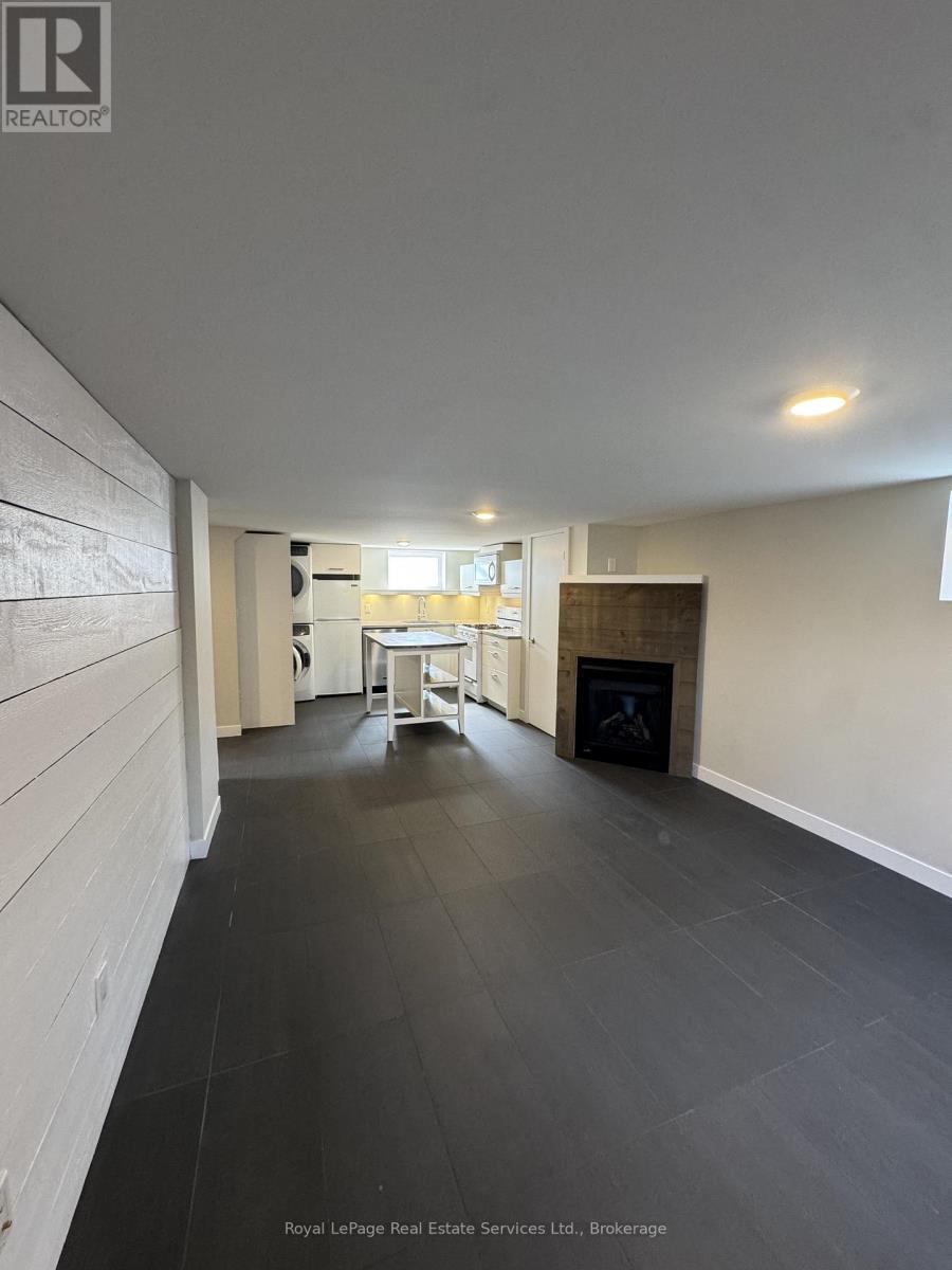 Lower Level - 40 Bond Street, Oakville, Ontario  L6K 1L7 - Photo 4 - W12983508