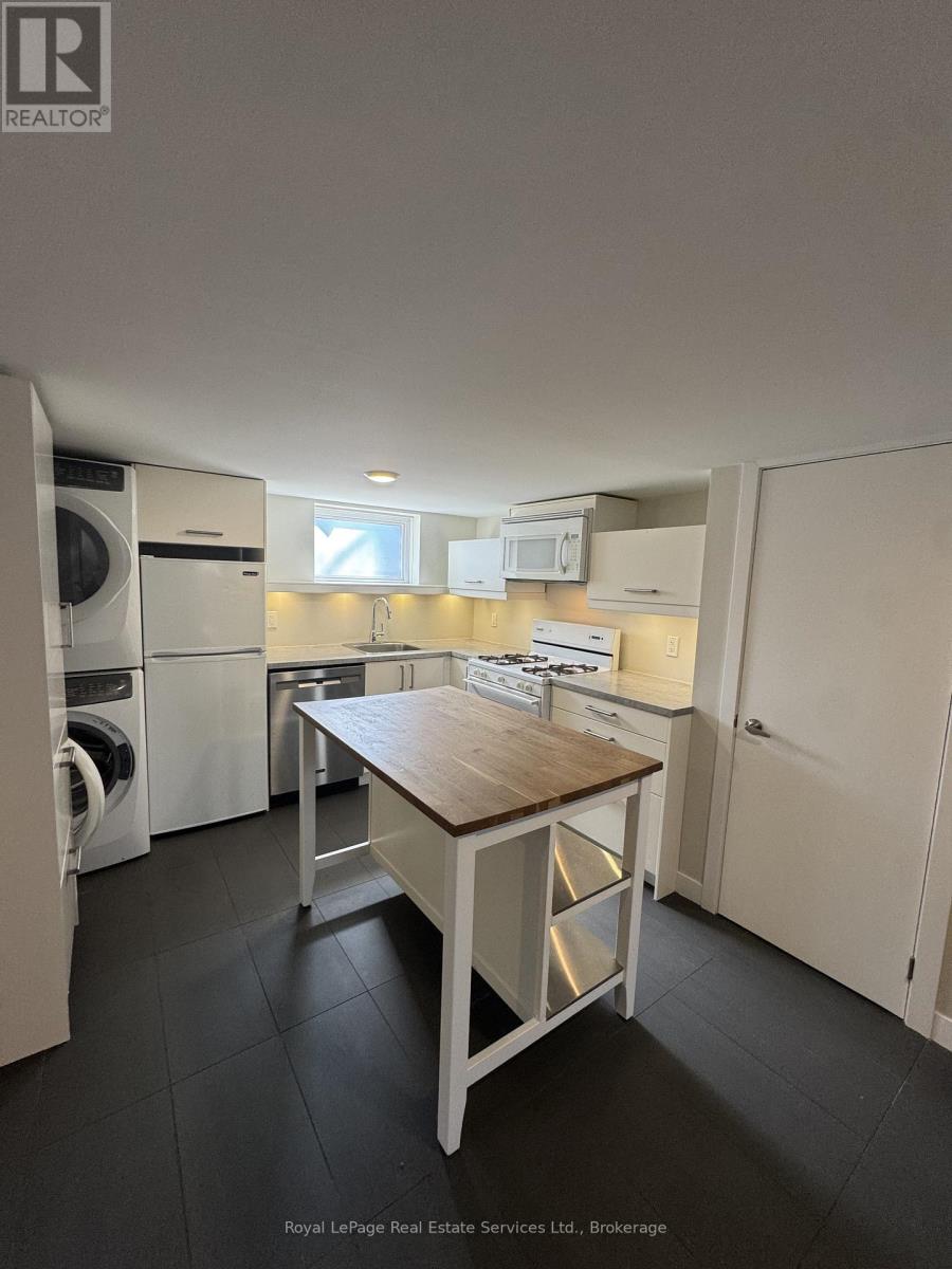 Lower Level - 40 Bond Street, Oakville, Ontario  L6K 1L7 - Photo 6 - W12983508