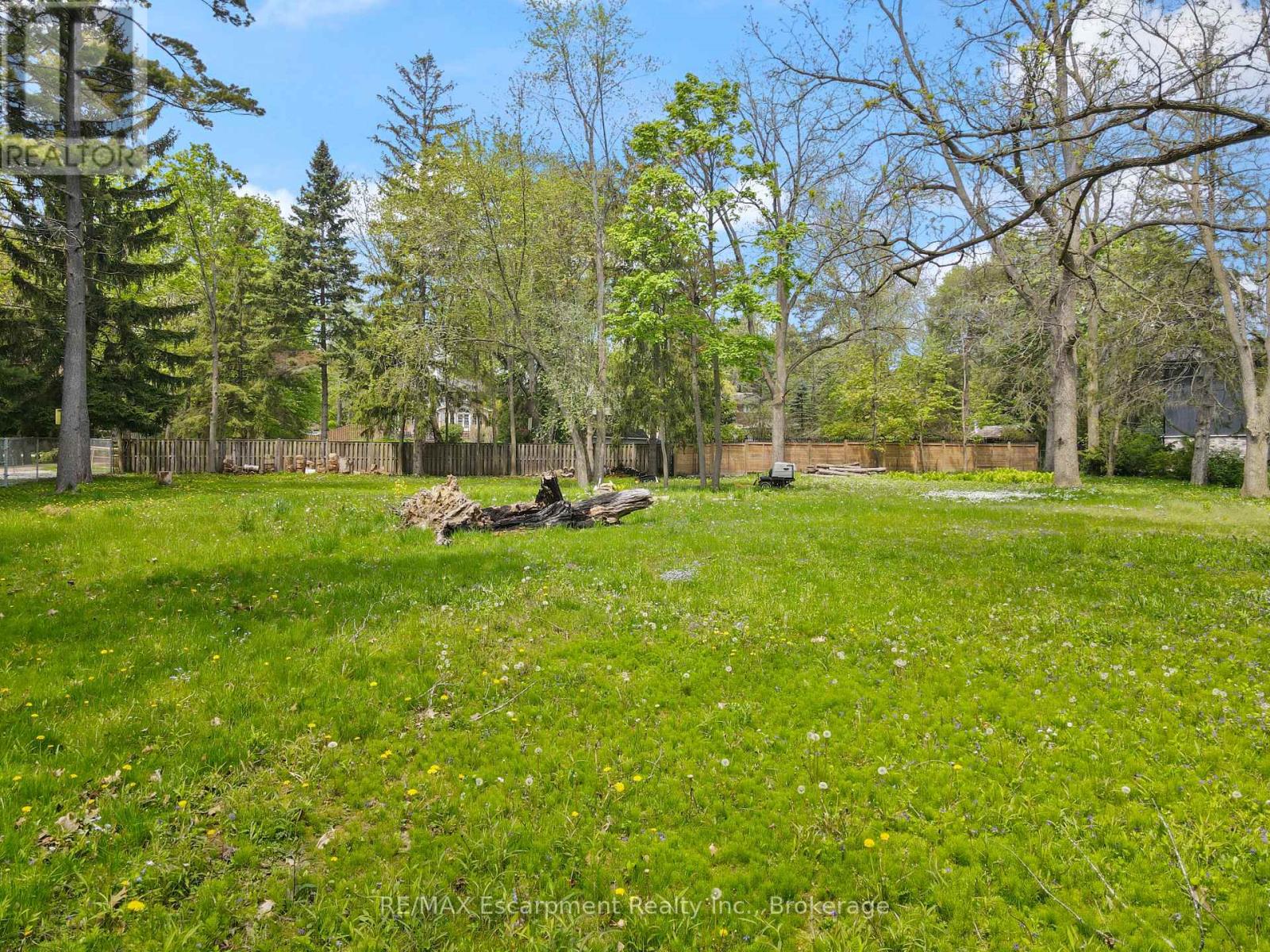 2322 Bennington Gate, Oakville, Ontario  L6J 6C2 - Photo 10 - W12983774