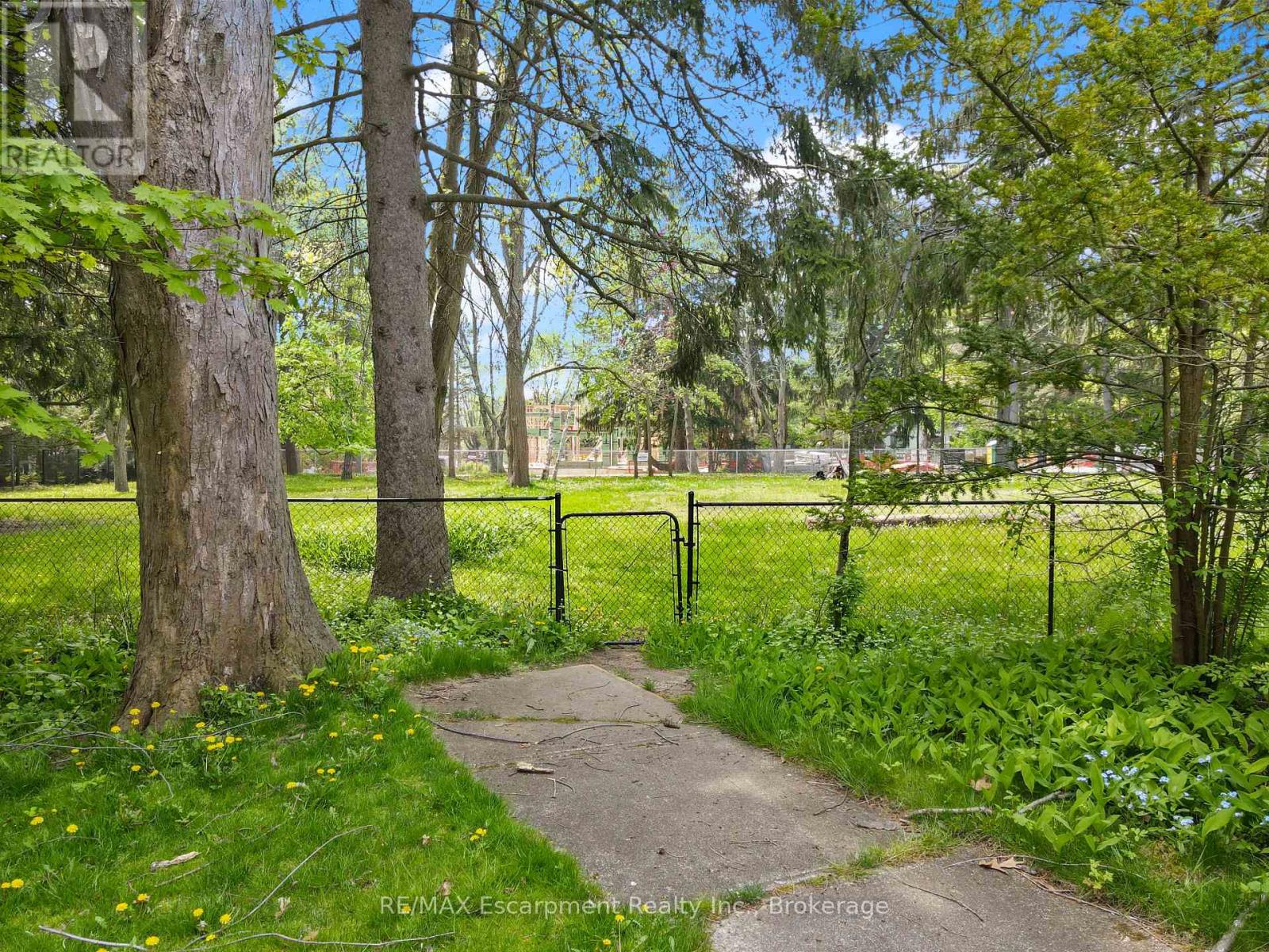 2322 Bennington Gate, Oakville, Ontario  L6J 6C2 - Photo 14 - W12983774