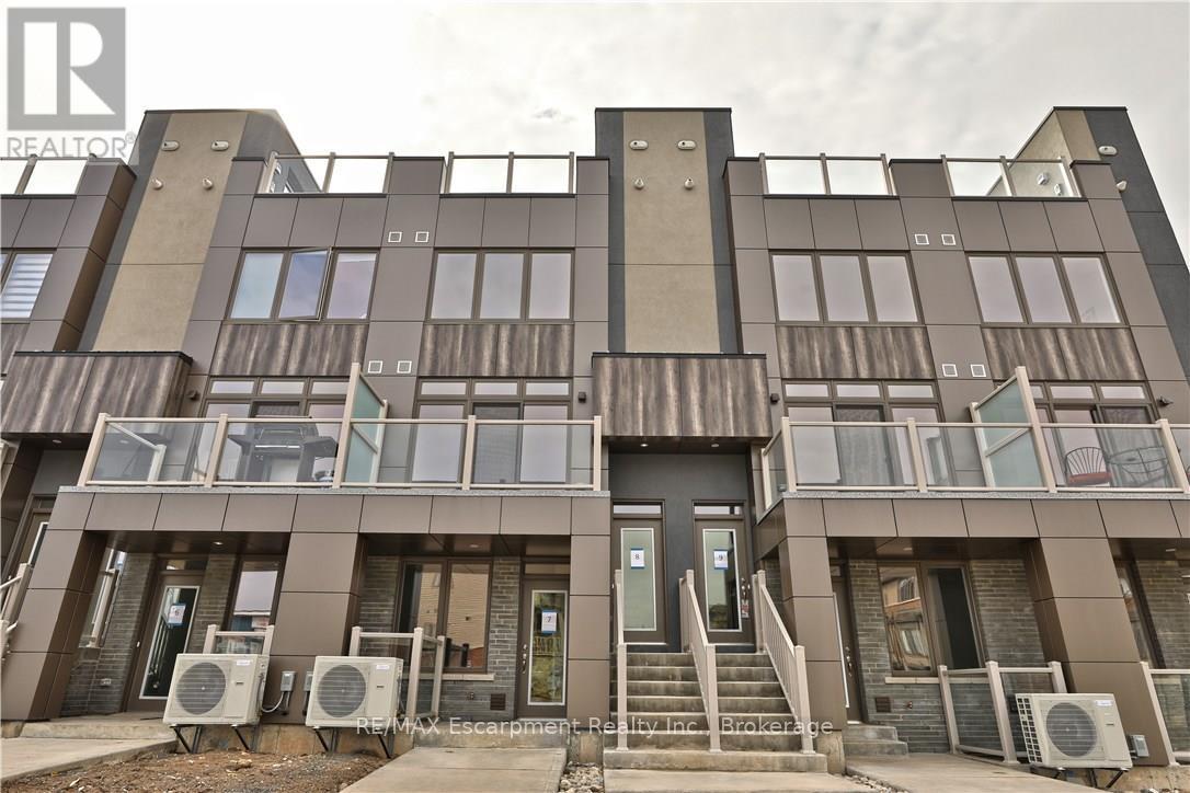 8 - 261 Skinner Road, Hamilton, Ontario  L8B 1W6 - Photo 2 - X12983696