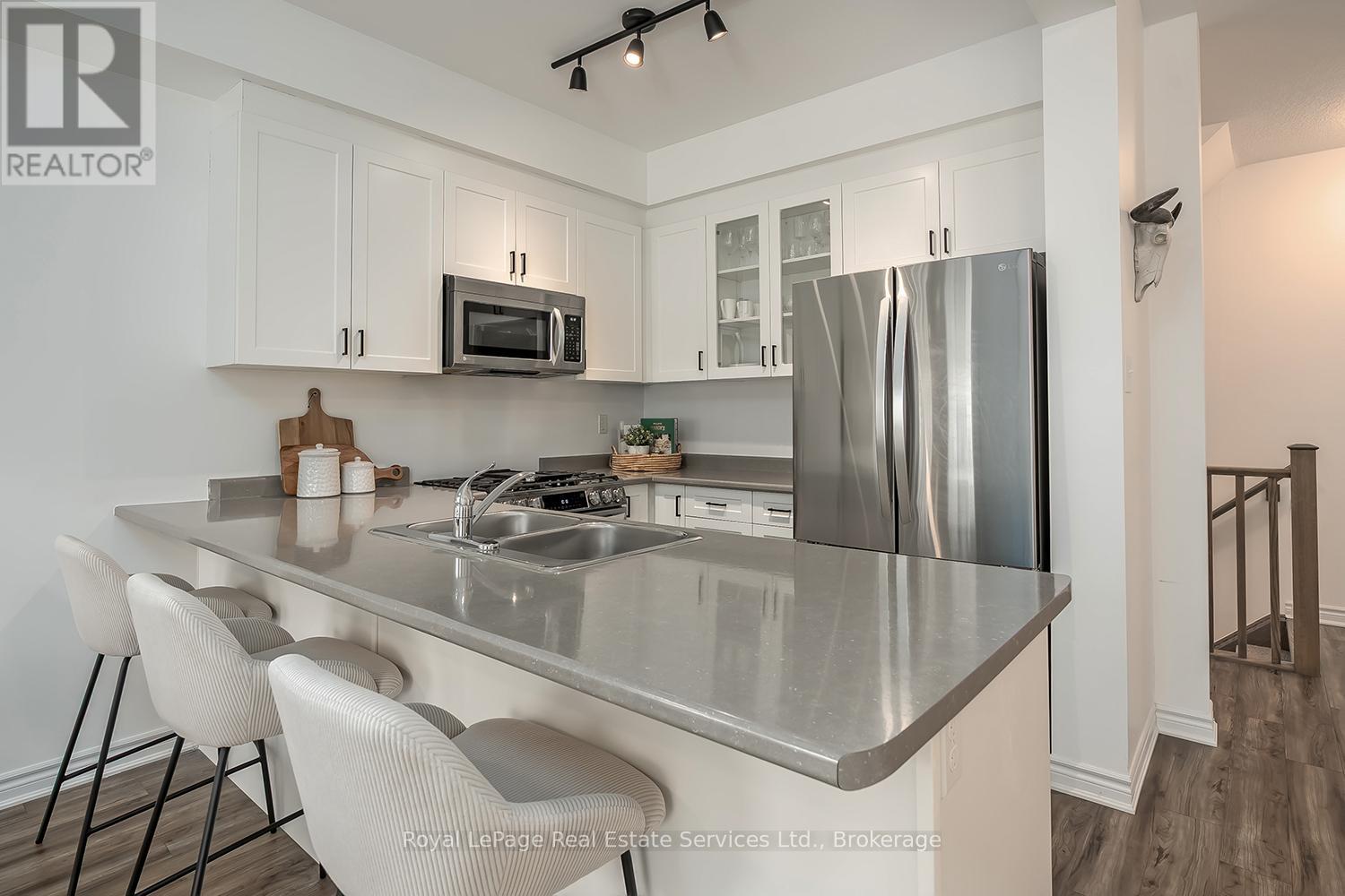 34 - 383 Dundas Street E, Hamilton, Ontario  L8B 1X6 - Photo 8 - X12983822