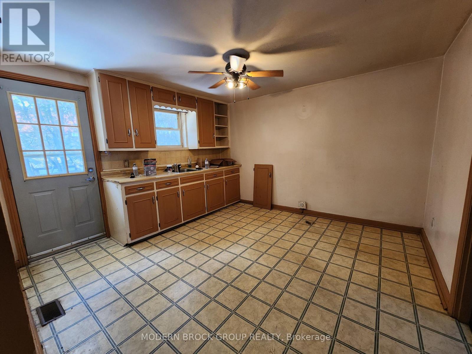 1079-1089 Edward Street, Prescott, Ontario  K0E 1T0 - Photo 30 - X12983824