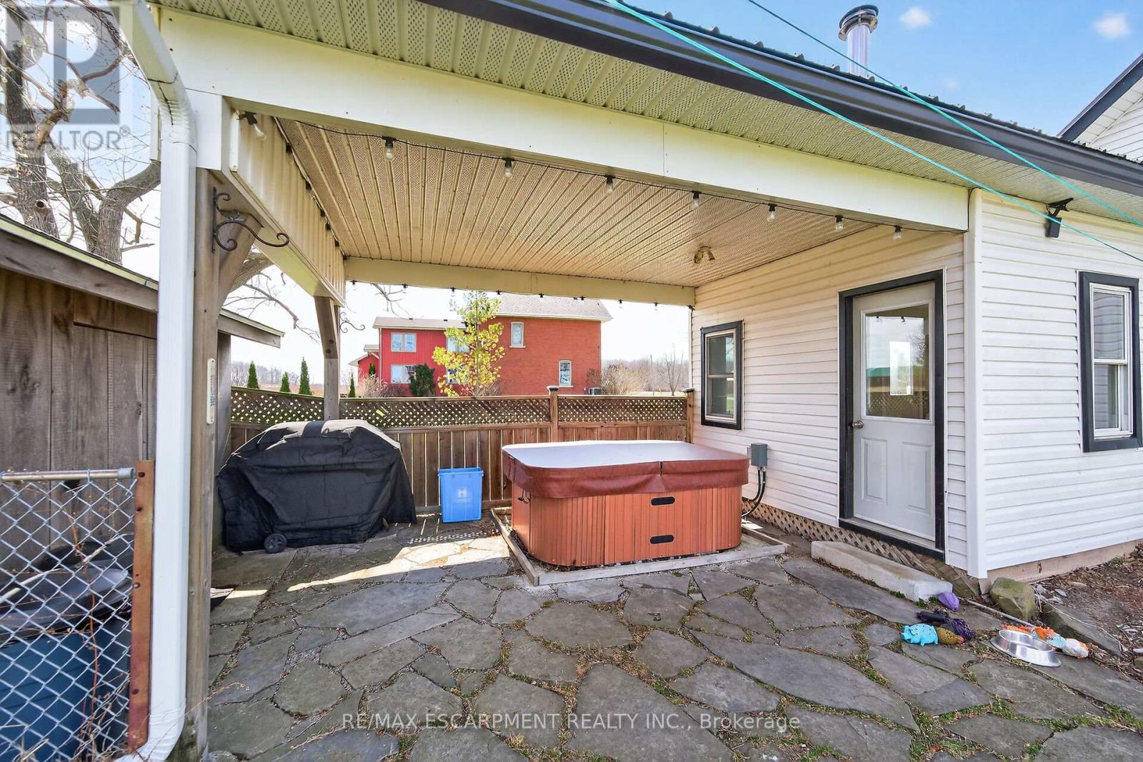 984 Cheapside Road, Haldimand, Ontario  N0A 1J0 - Photo 34 - X12983382