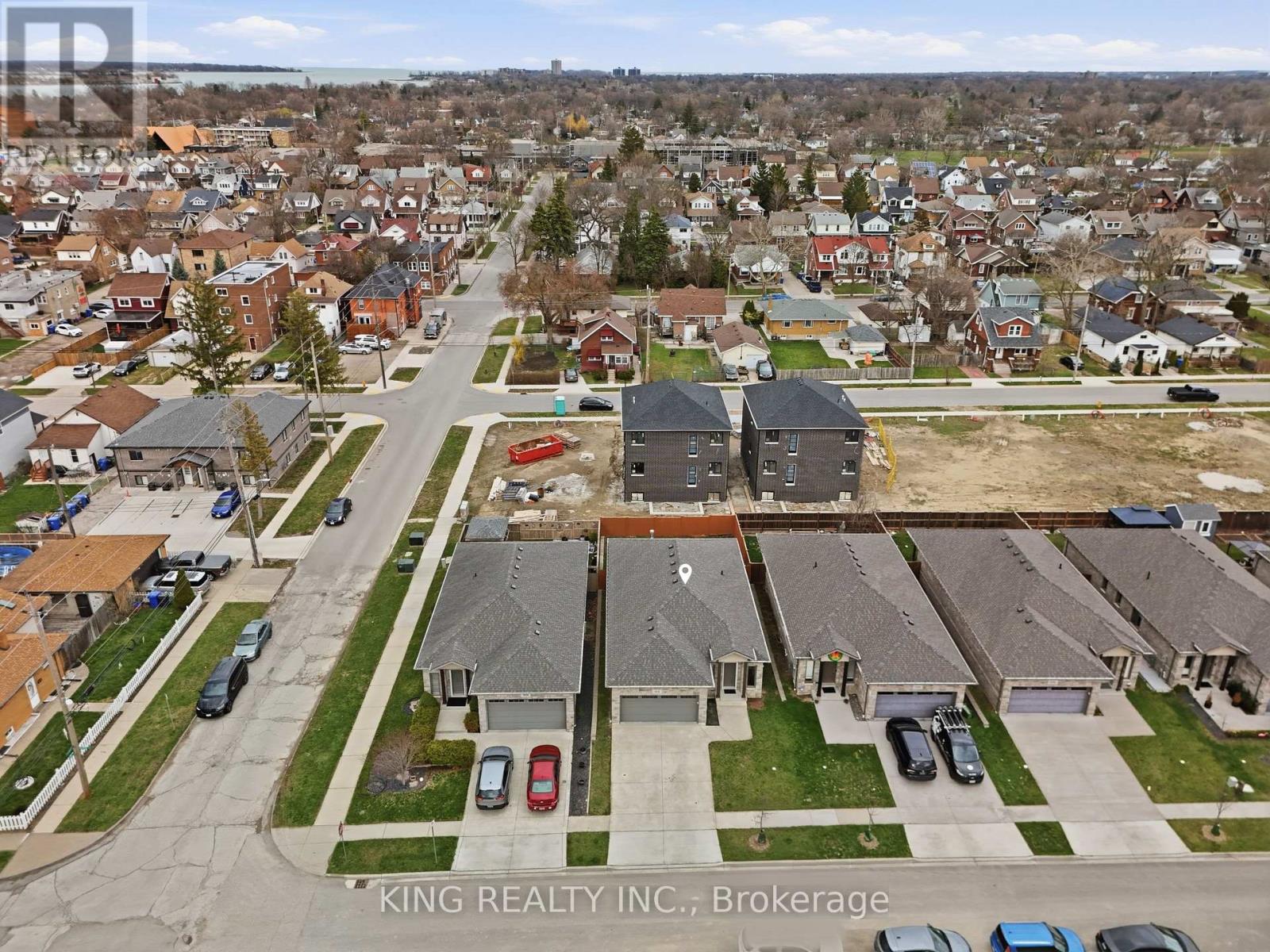 914 Ellrose Avenue, Windsor, Ontario  N8Y 3W9 - Photo 2 - X12983384