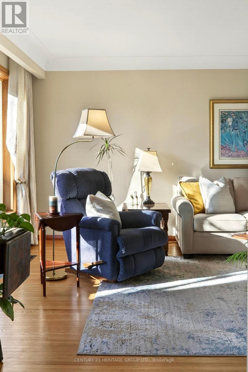 98 Cameo Avenue, Hamilton, Ontario  L8V 2H3 - Photo 13 - X12983406