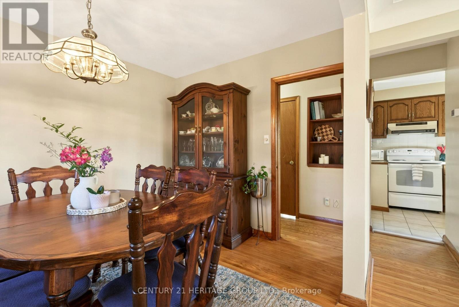 98 Cameo Avenue, Hamilton, Ontario  L8V 2H3 - Photo 14 - X12983406