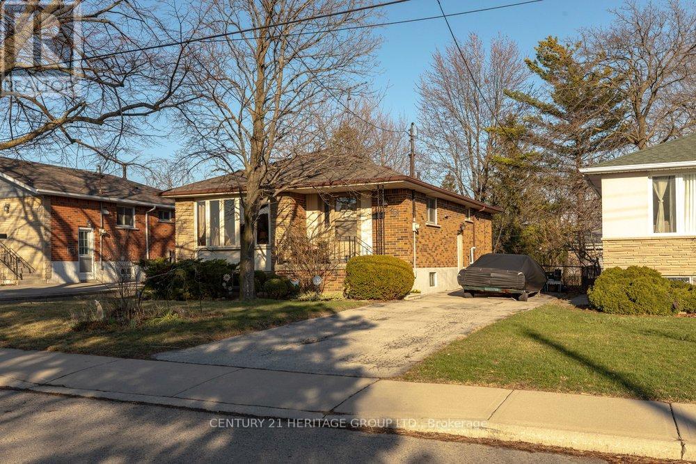 98 Cameo Avenue, Hamilton, Ontario  L8V 2H3 - Photo 2 - X12983406