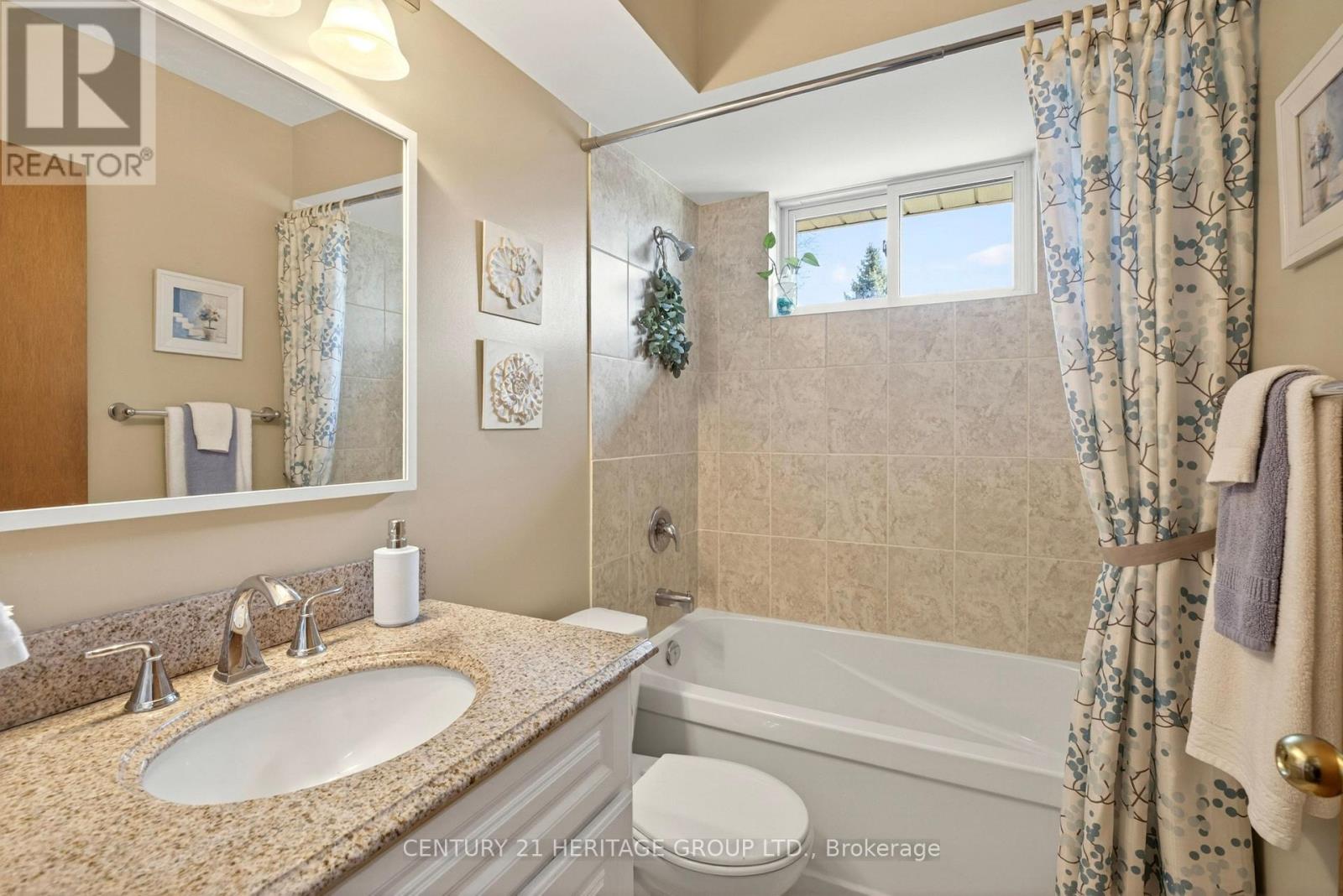 98 Cameo Avenue, Hamilton, Ontario  L8V 2H3 - Photo 24 - X12983406