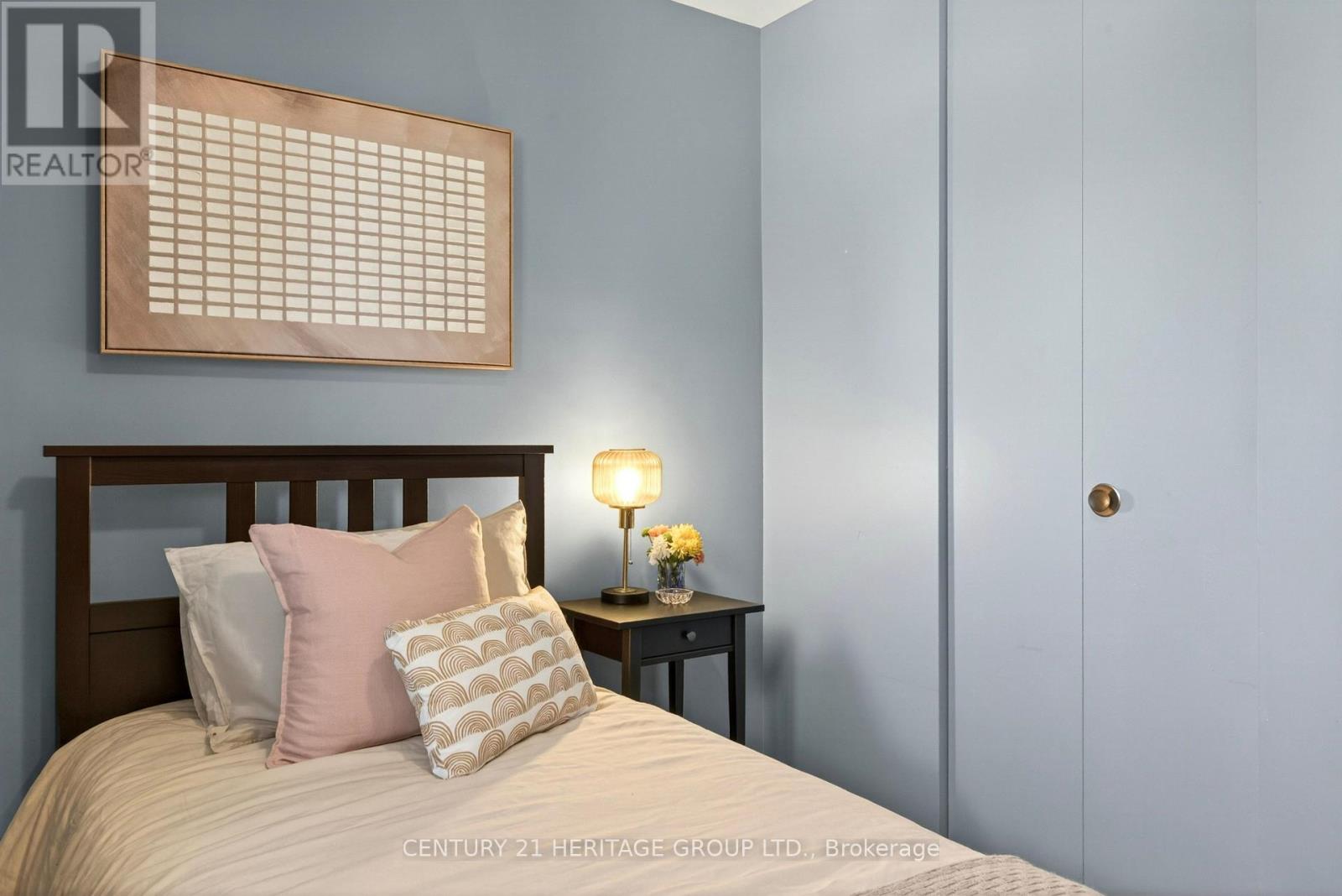 98 Cameo Avenue, Hamilton, Ontario  L8V 2H3 - Photo 26 - X12983406