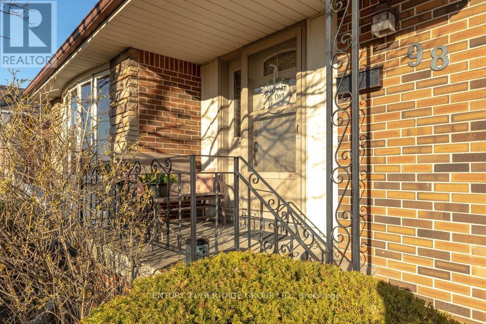 98 Cameo Avenue, Hamilton, Ontario  L8V 2H3 - Photo 4 - X12983406