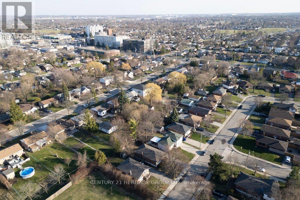 98 Cameo Avenue, Hamilton, Ontario  L8V 2H3 - Photo 47 - X12983406