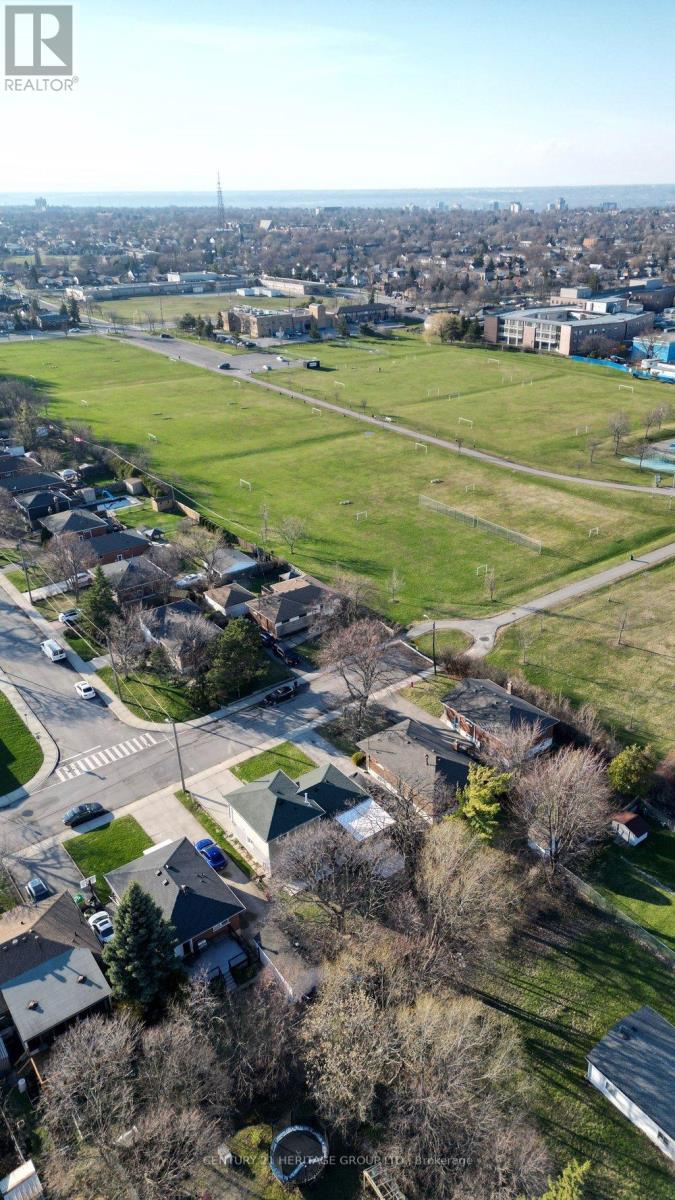 98 Cameo Avenue, Hamilton, Ontario  L8V 2H3 - Photo 48 - X12983406