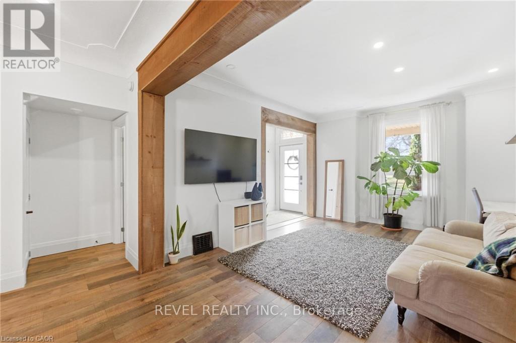 47 Wood Street E, Hamilton, Ontario  L8L 3Y2 - Photo 11 - X12983452