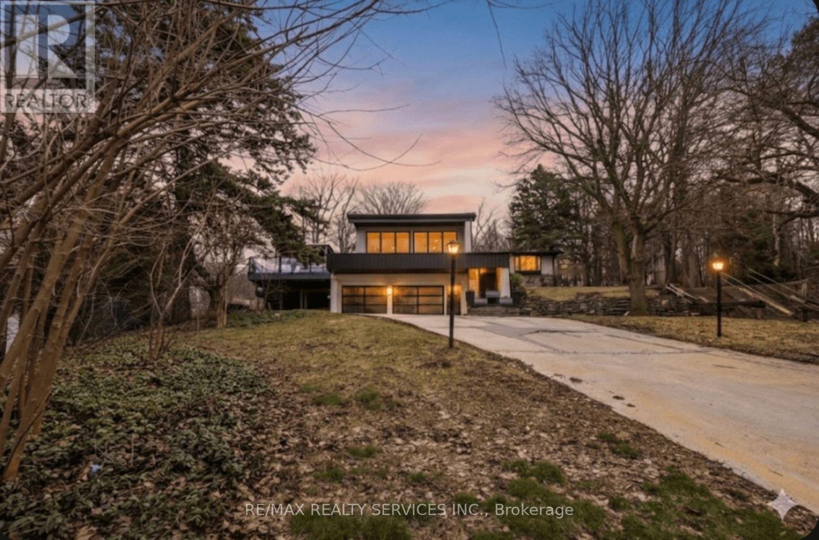 3 Chicopee Terrace, Kitchener, Ontario  N2A 1T2 - Photo 4 - X12983466