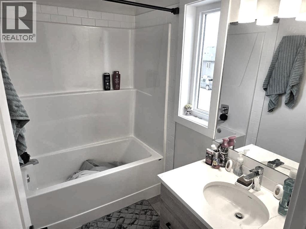 A & B, 50 Sage Brush Avenue, Taber, Alberta  T1G 0E8 - Photo 4 - A2300070