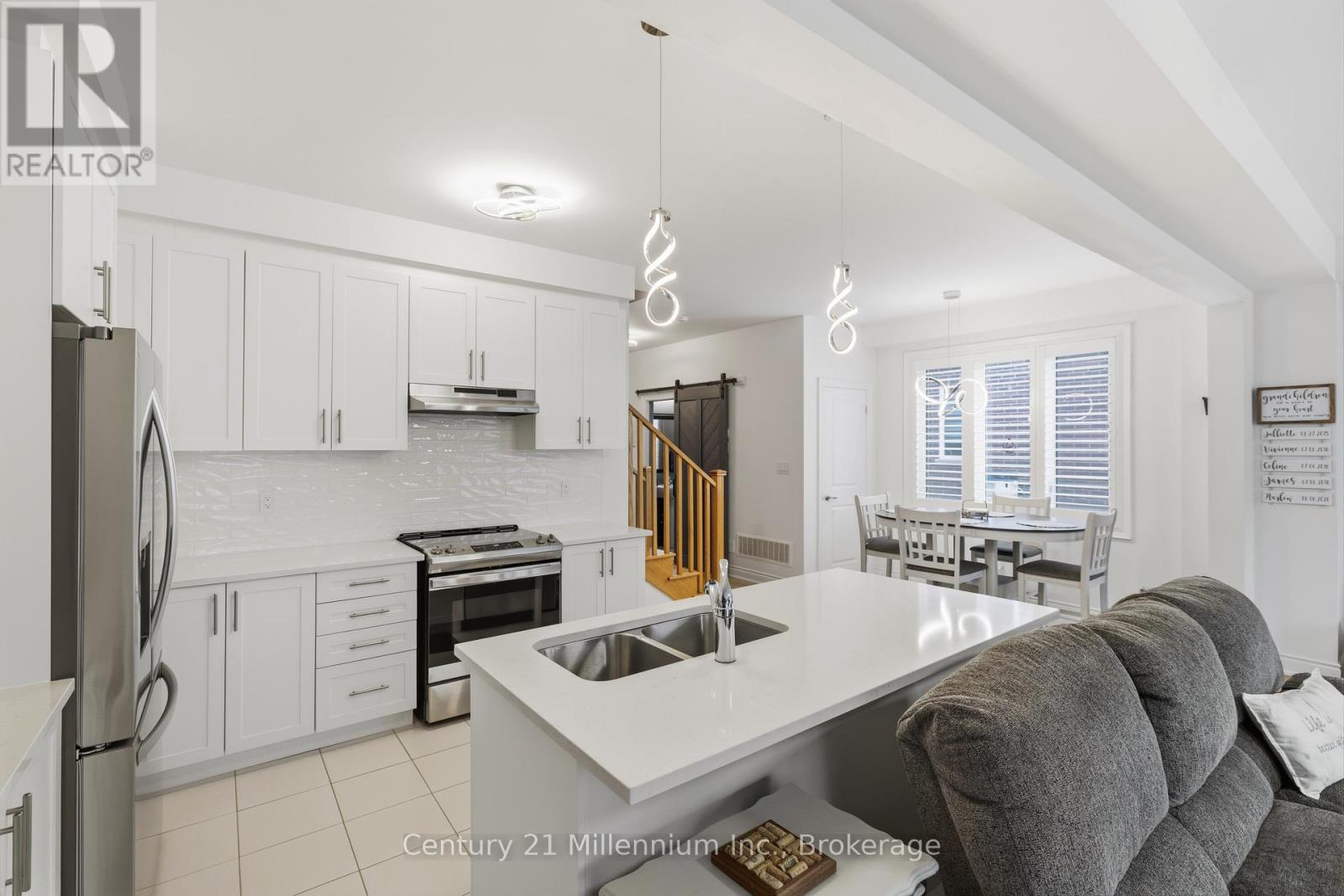 32 Autumn Drive, Wasaga Beach, Ontario L9Z 0K7 - Photo 16 - S12983736