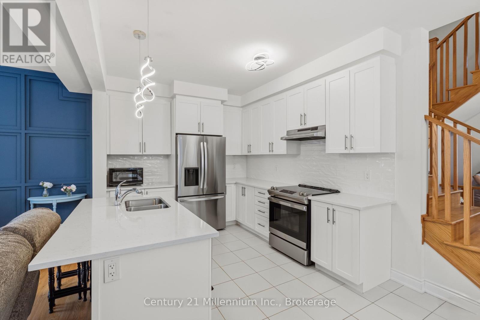 32 Autumn Drive, Wasaga Beach, Ontario L9Z 0K7 - Photo 17 - S12983736