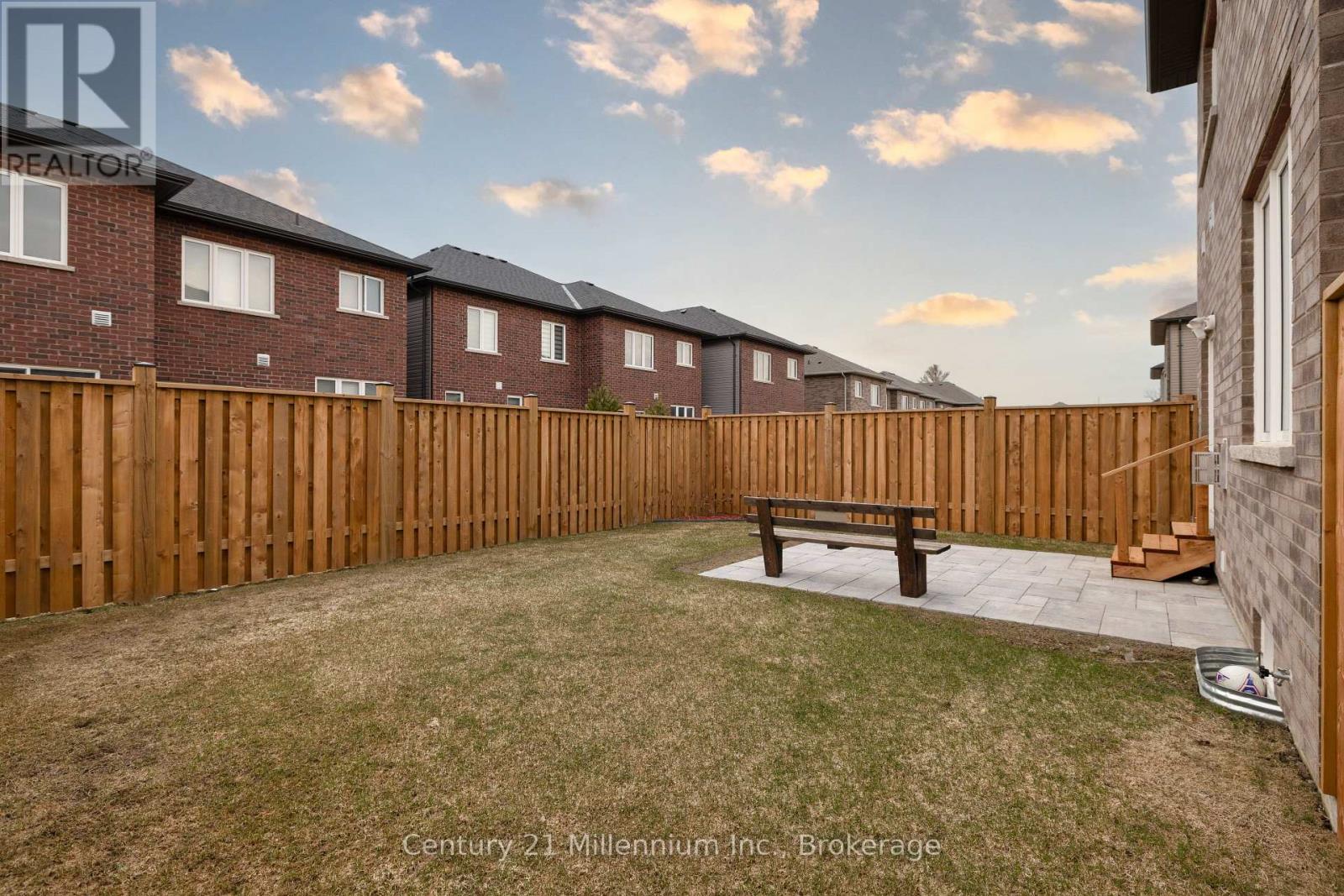 32 Autumn Drive, Wasaga Beach, Ontario L9Z 0K7 - Photo 39 - S12983736