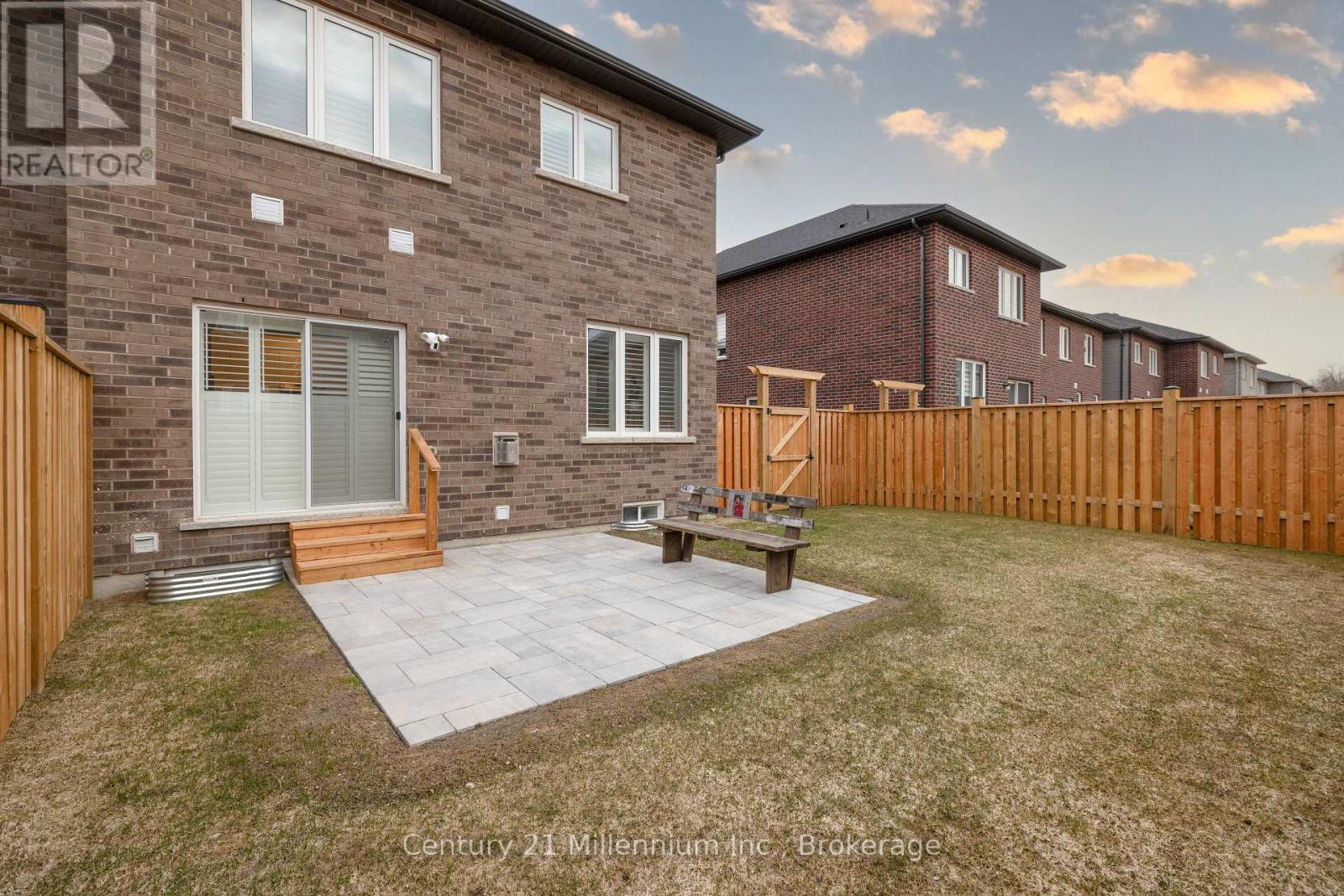 32 Autumn Drive, Wasaga Beach, Ontario L9Z 0K7 - Photo 41 - S12983736