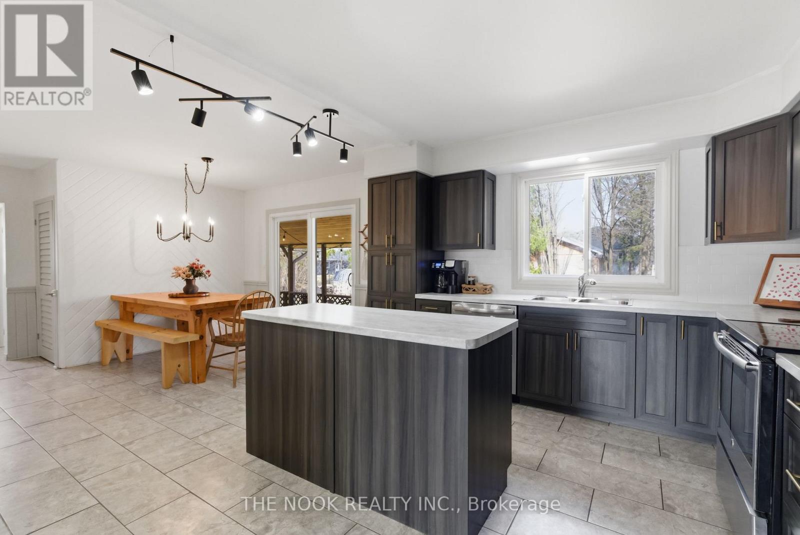 270 St. Lawrence Street E, Centre Hastings, Ontario  K0K 2K0 - Photo 11 - X12983482