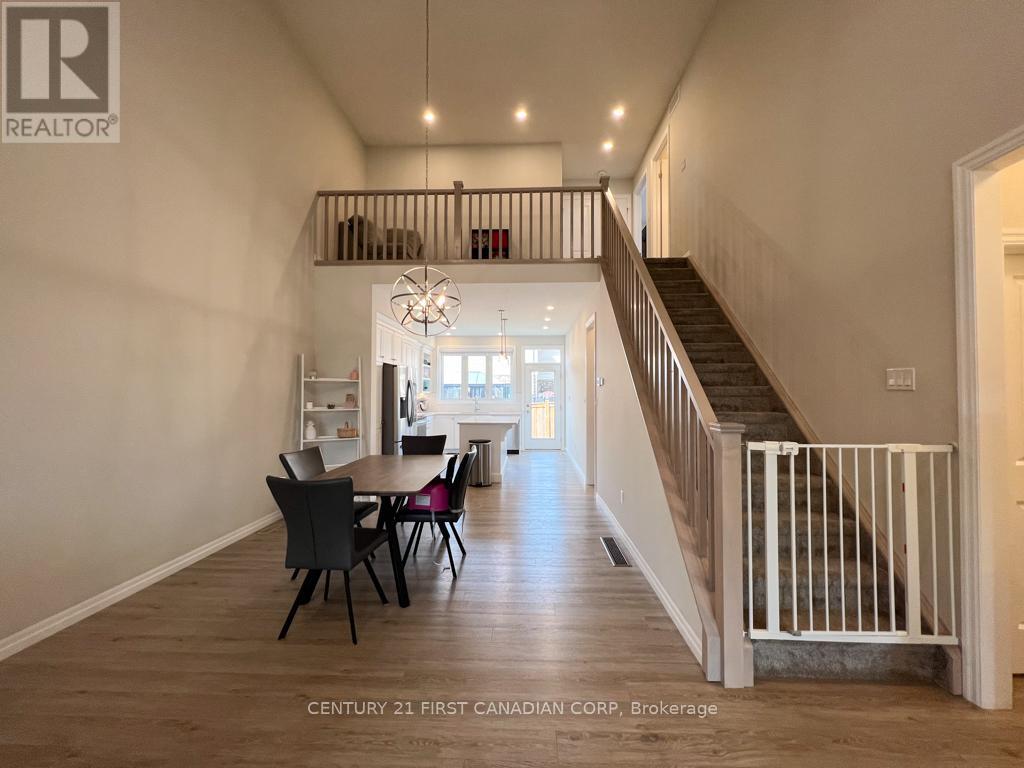 4 Sierra Street, Tillsonburg, Ontario  N4G 0J2 - Photo 5 - X12983648