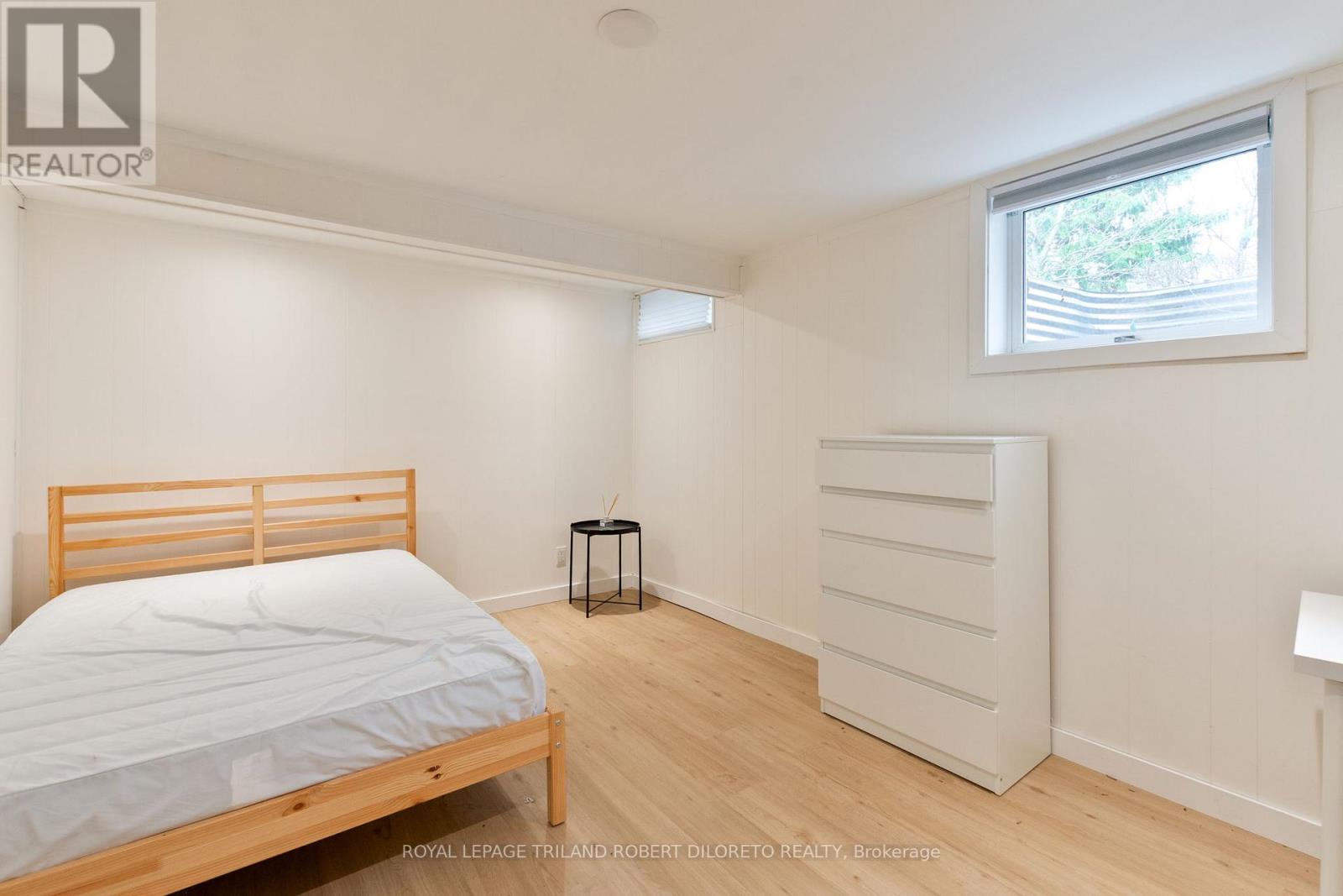 389 Fox Avenue, London North, Ontario  N6G 1H7 - Photo 7 - X12983794