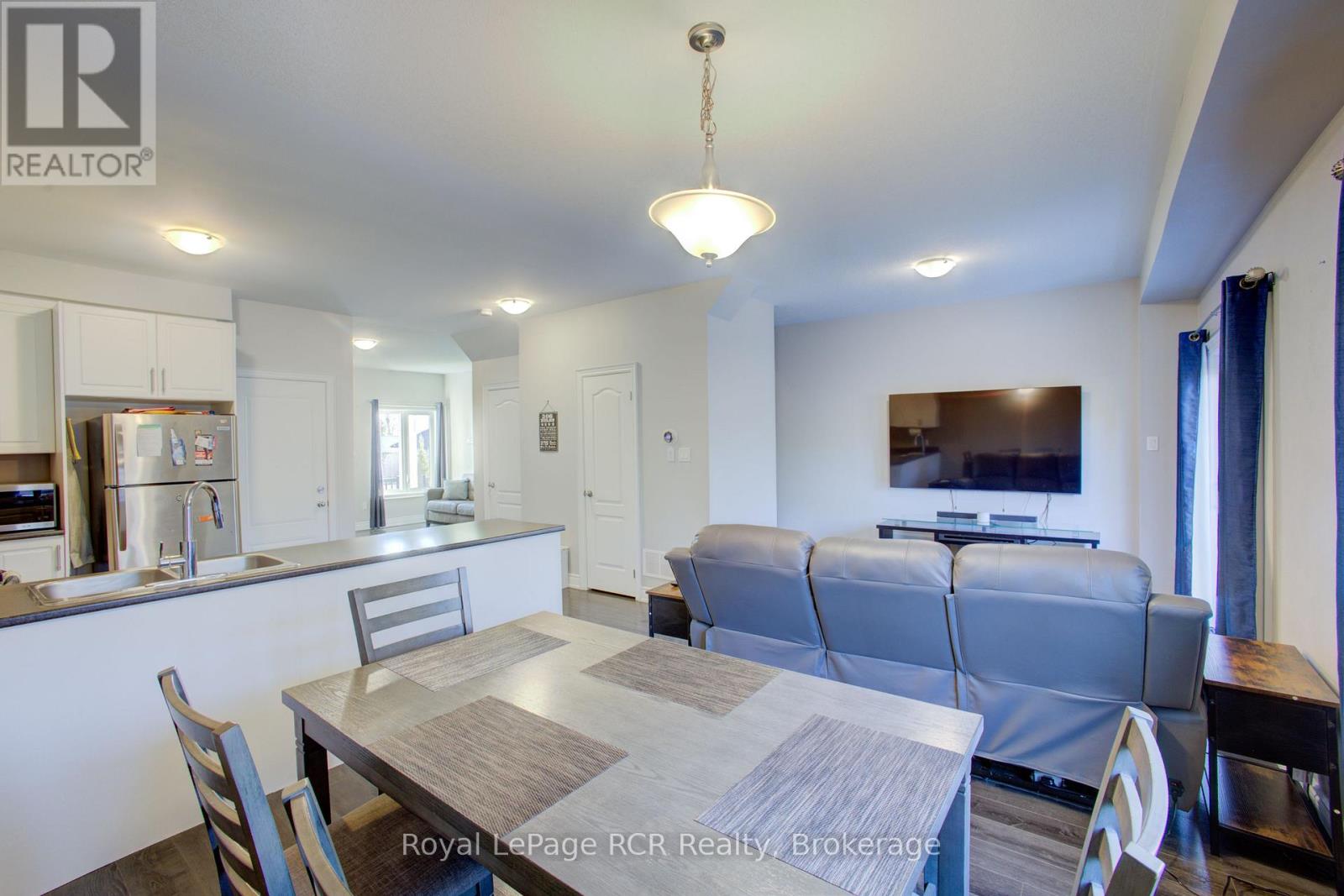 117 Berkshire Drive, Wellington North, Ontario N0G 1A0 - Photo 17 - X12983678