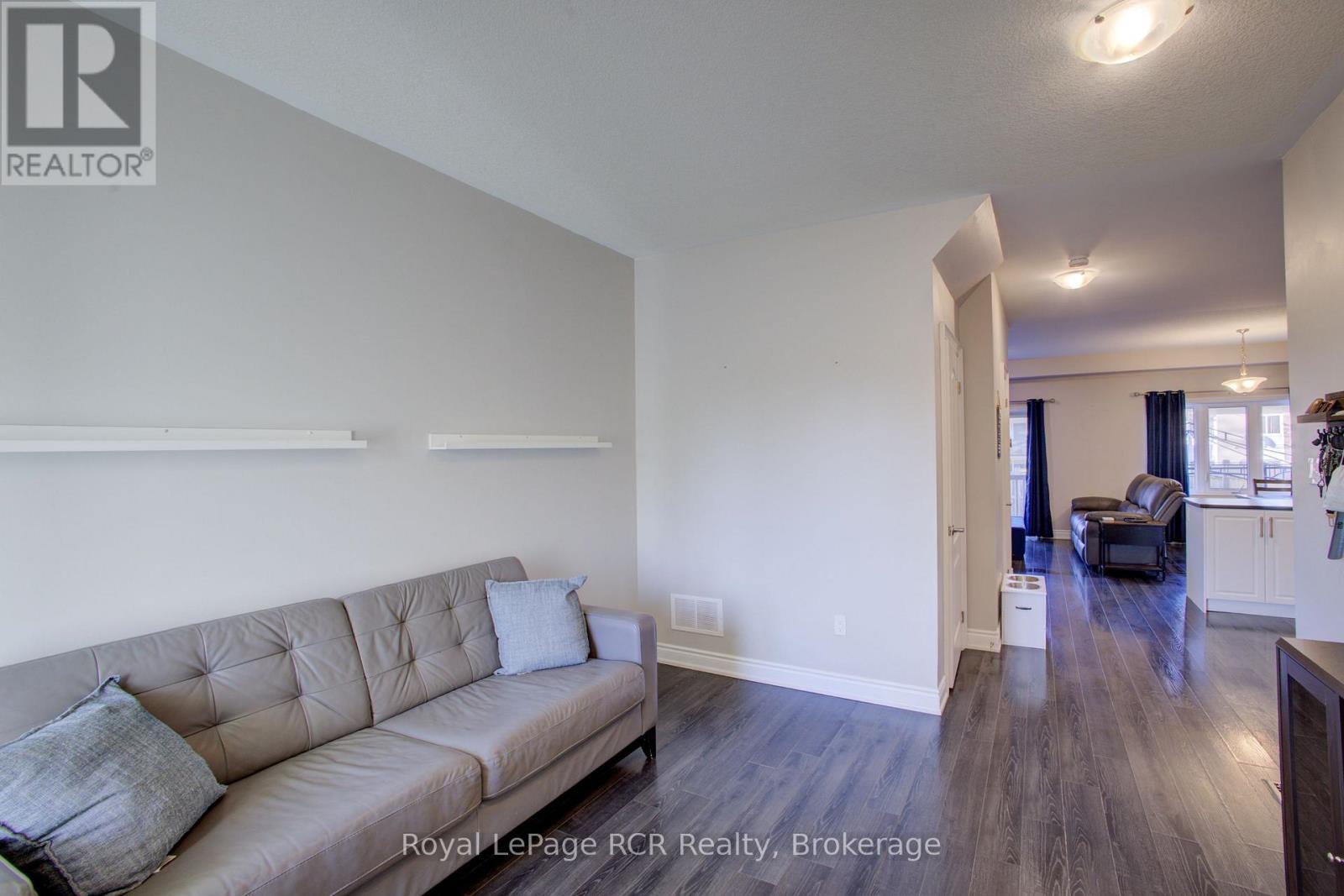 117 Berkshire Drive, Wellington North, Ontario N0G 1A0 - Photo 8 - X12983678