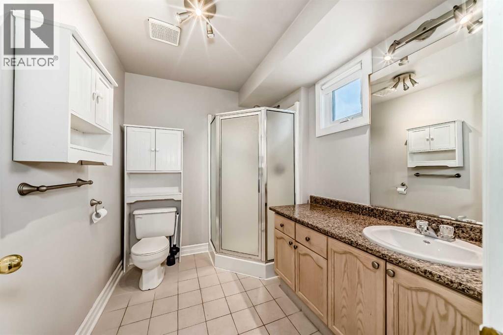 226 Coachway Lane SW, Calgary, Alberta  t3h 2v9 - Photo 15 - A2295630