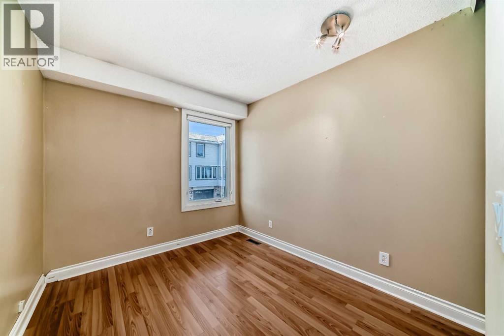 226 Coachway Lane SW, Calgary, Alberta  t3h 2v9 - Photo 18 - A2295630