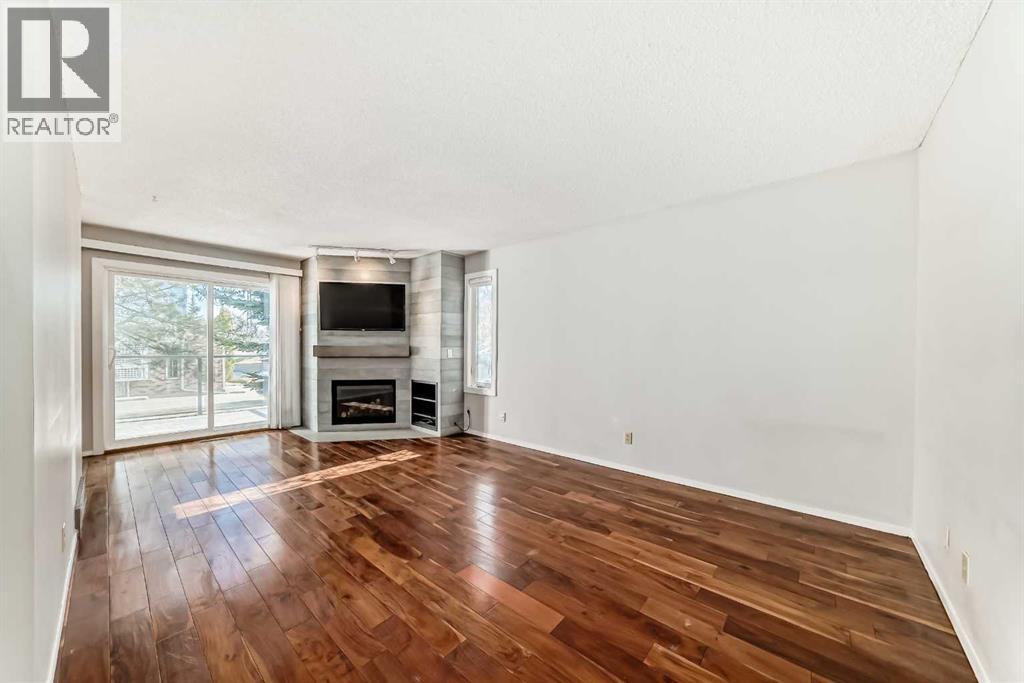 226 Coachway Lane SW, Calgary, Alberta  t3h 2v9 - Photo 9 - A2295630