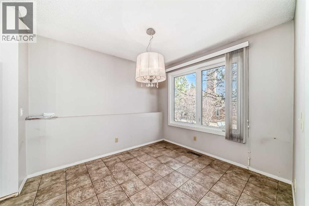 226 Coachway Lane SW, Calgary, Alberta  t3h 2v9 - Photo 8 - A2295630