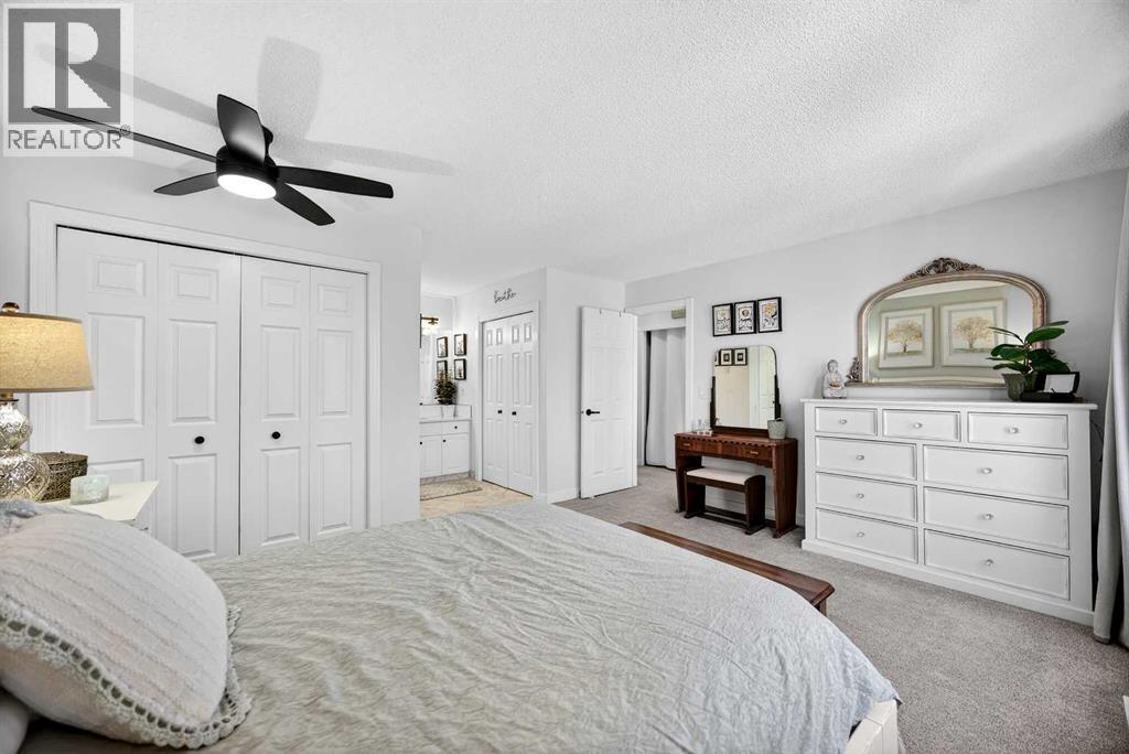 94 Candle Terrace SW, Calgary, Alberta  T2W 6G7 - Photo 27 - A2296042