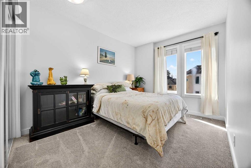 94 Candle Terrace SW, Calgary, Alberta  T2W 6G7 - Photo 36 - A2296042