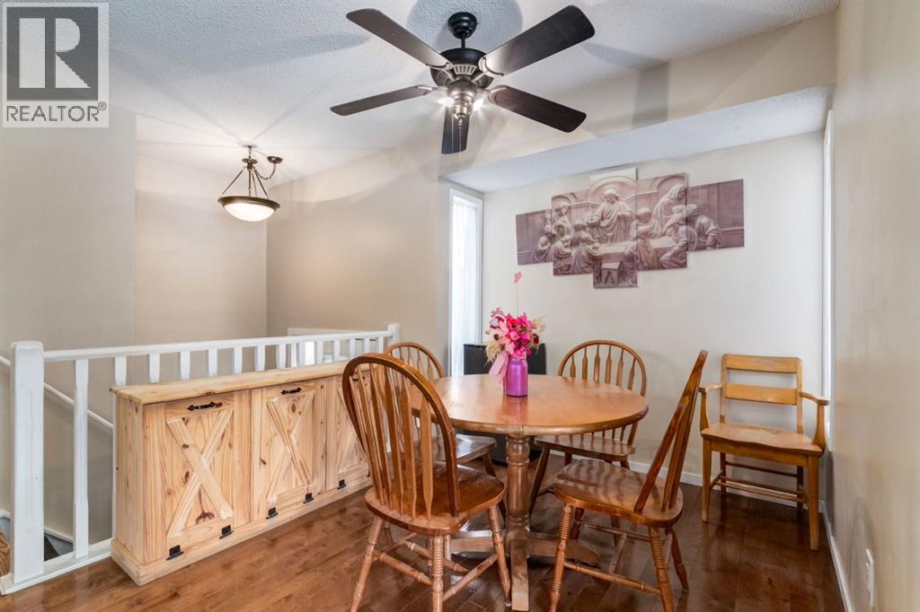 3 Woodglen Crescent Sw, Calgary, Alberta  T2W 4L1 - Photo 13 - A2296395