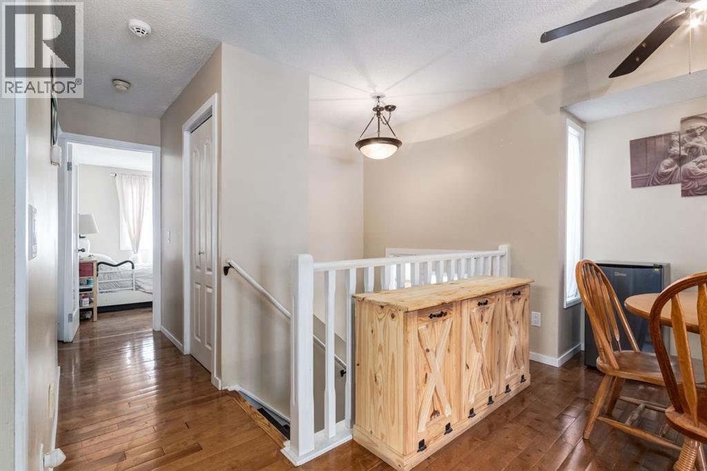 3 Woodglen Crescent Sw, Calgary, Alberta  T2W 4L1 - Photo 22 - A2296395