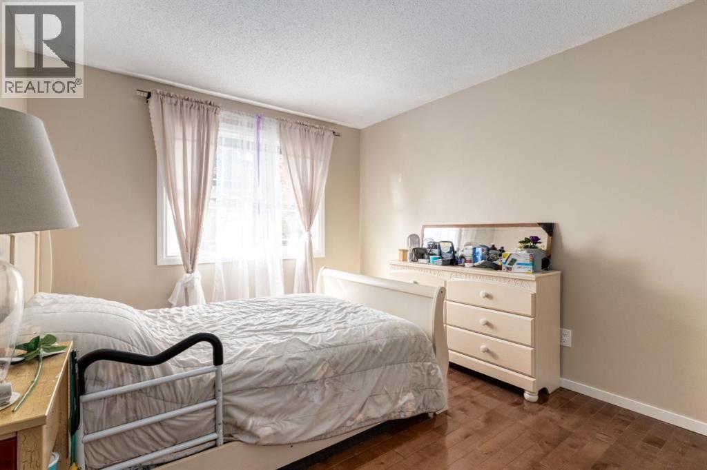 3 Woodglen Crescent Sw, Calgary, Alberta  T2W 4L1 - Photo 15 - A2296395