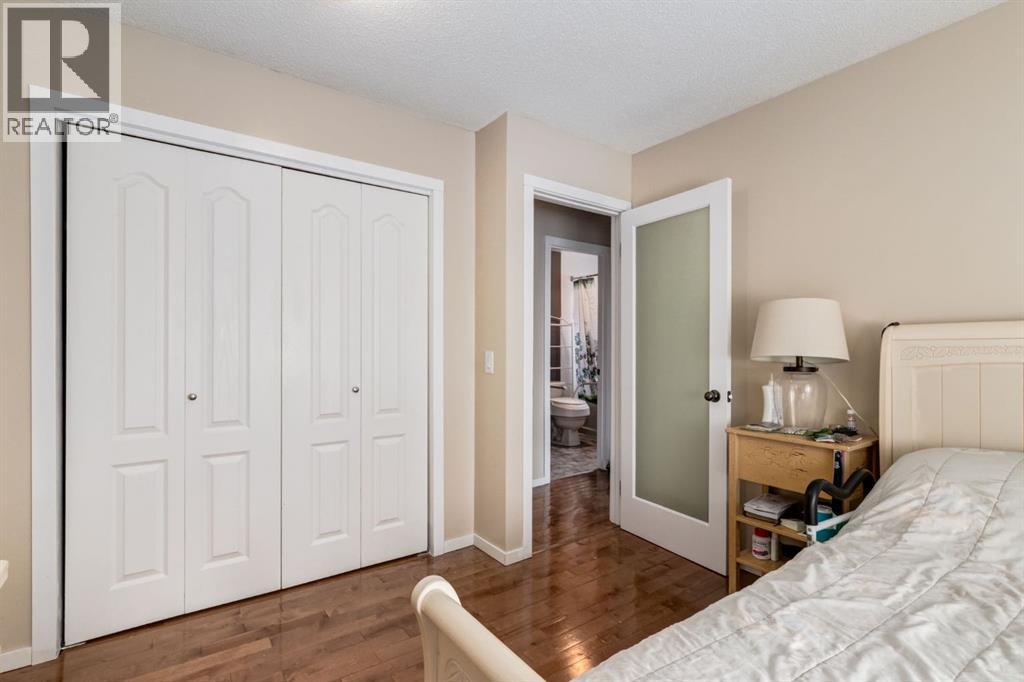 3 Woodglen Crescent Sw, Calgary, Alberta  T2W 4L1 - Photo 17 - A2296395