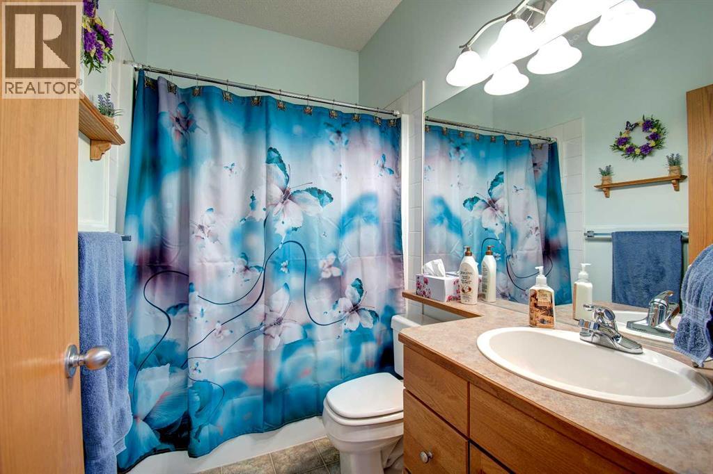 49 Thornfield Close SE, Airdrie, Alberta  T4A 2K7 - Photo 21 - A2298354